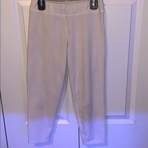 White Capri leggings